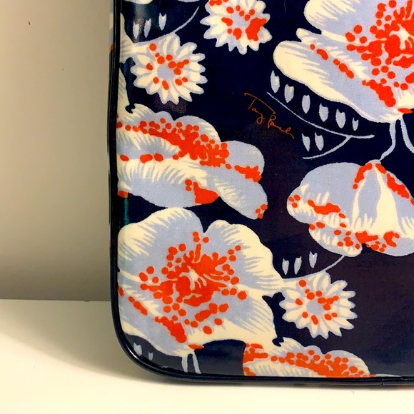 Tory Burch Floral Print iPad Case - Picture 9 of 12